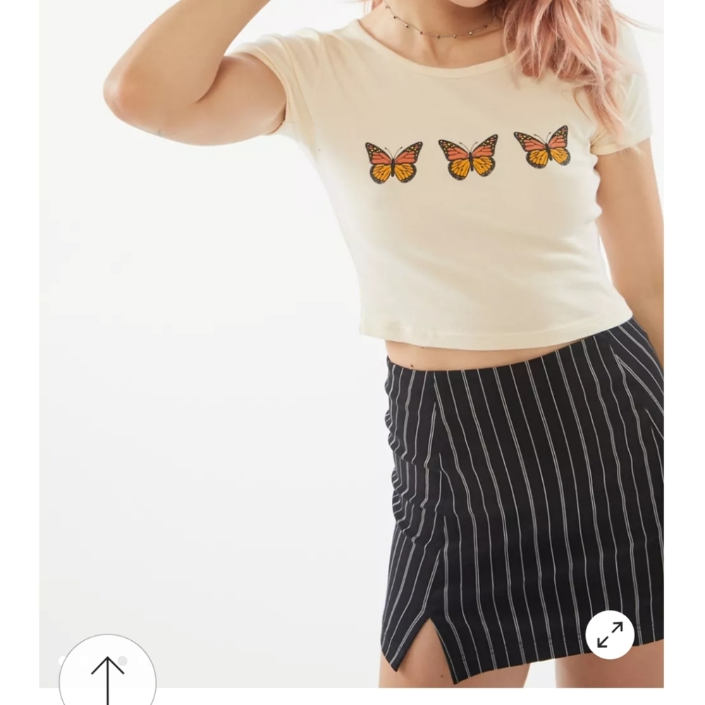 NWT Truly Madly Deeply Butterfly Cropped Tee